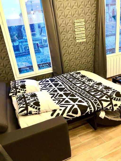 Le Led Room,Centre Ville Place De Parking Gratuite Sens Exterior foto